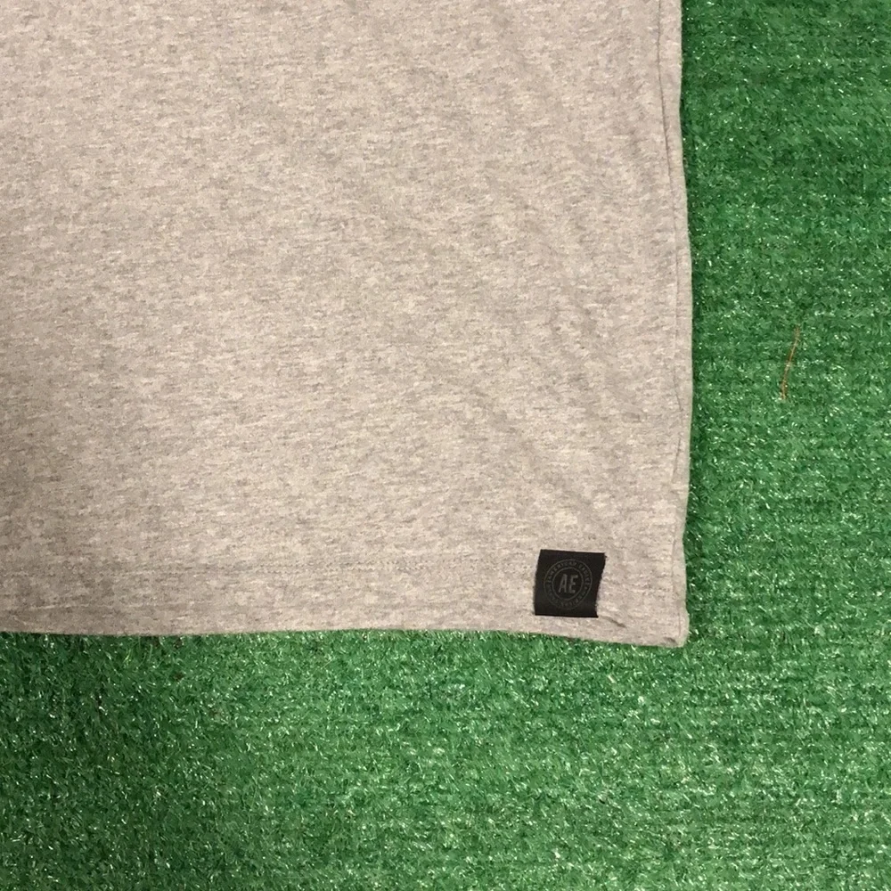 American Eagle Shirt - Picture 6 of 6